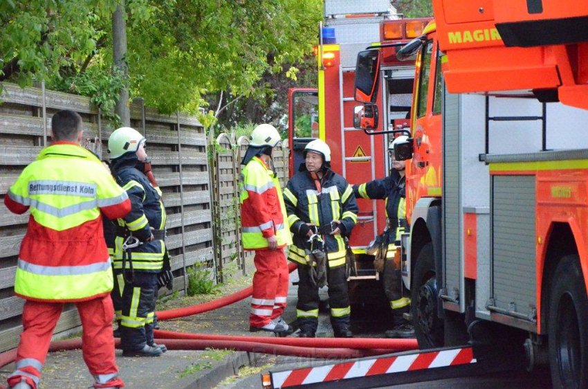 Feuer Koeln Dellbrueck Hochwinkel P47.jpg
